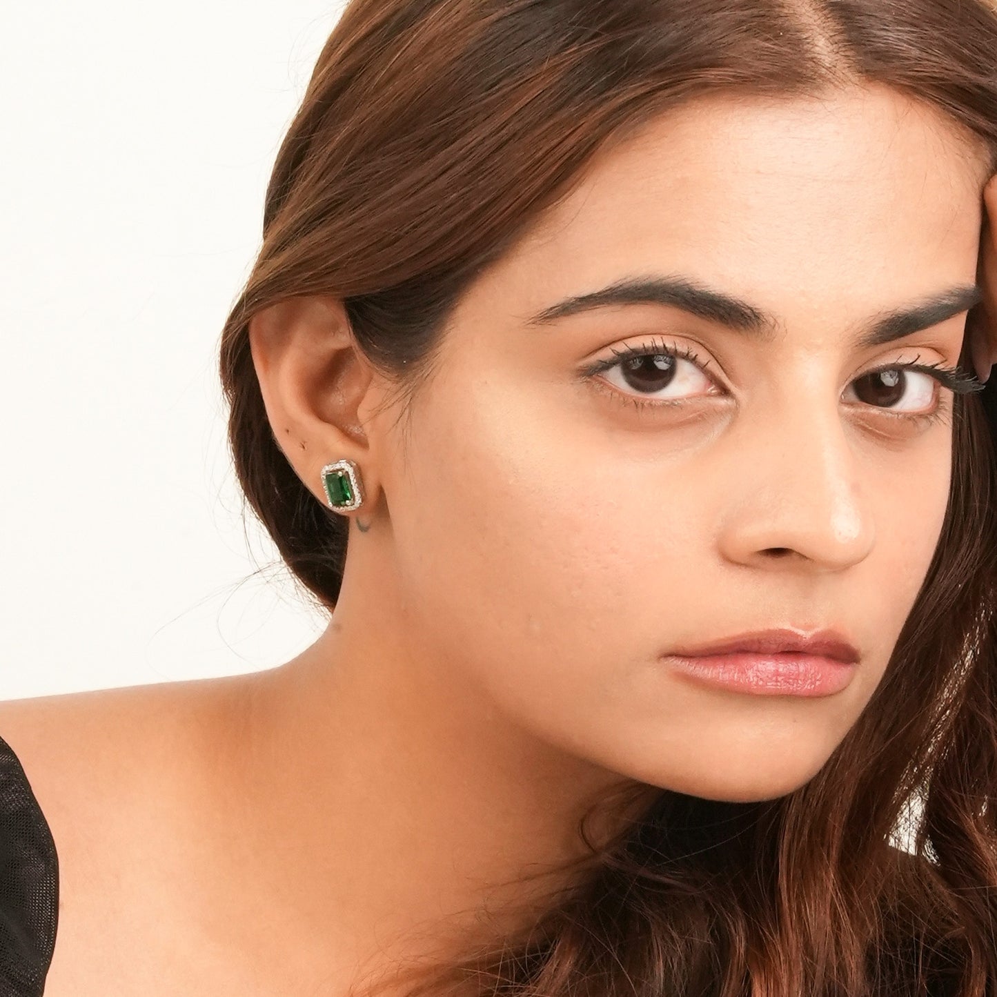 Sakshi's Emerald Stud Earrings - Fine Silver