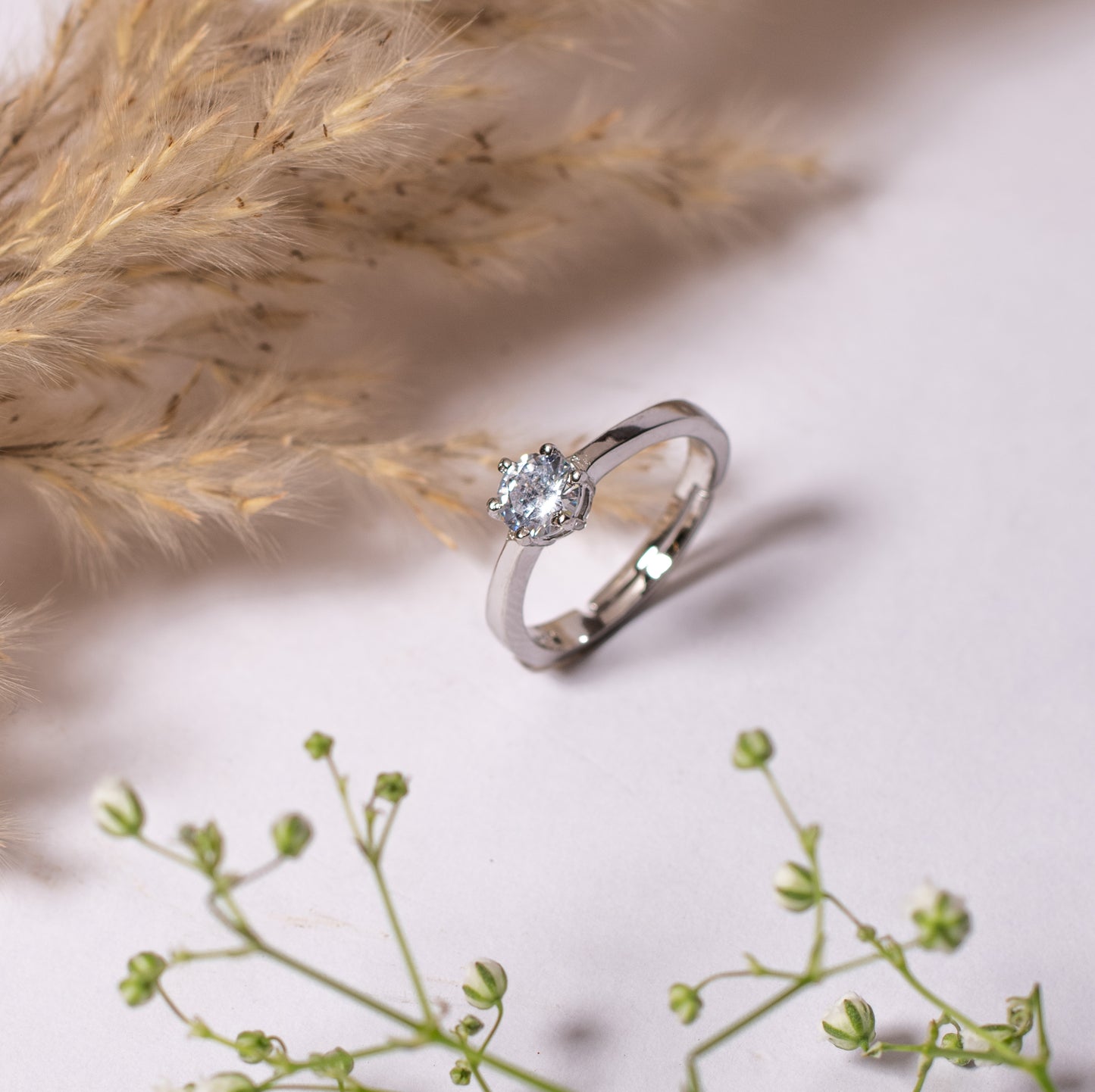 Classic Chic Solitaire Ring - 925 Silver