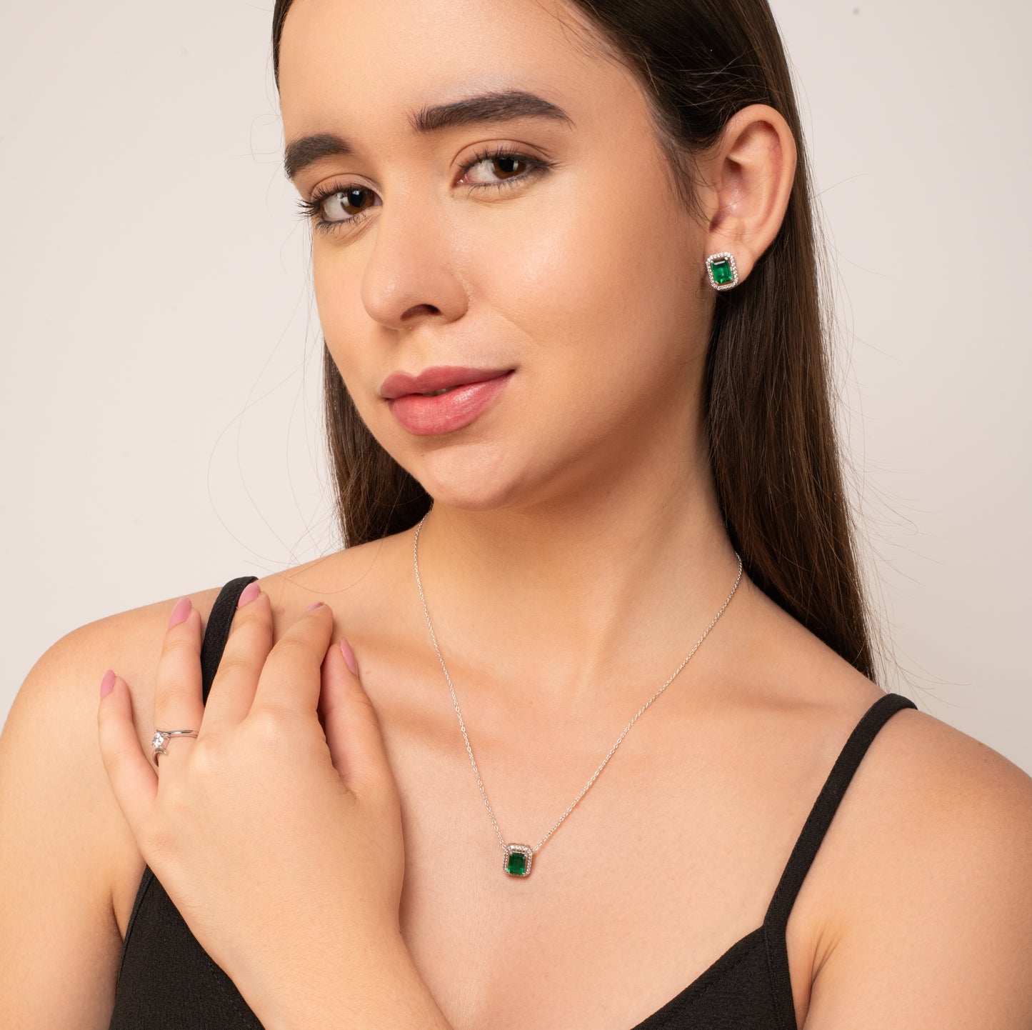 Jewellery Set: Emerald Necklace & Earrings - 925 Silver