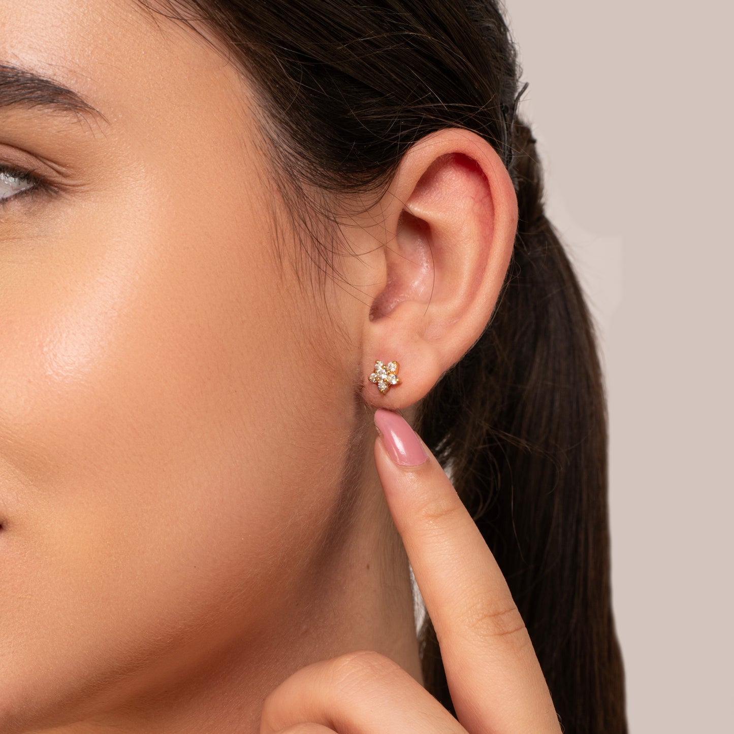 Classic Flower Stud Earrings - 925 Silver