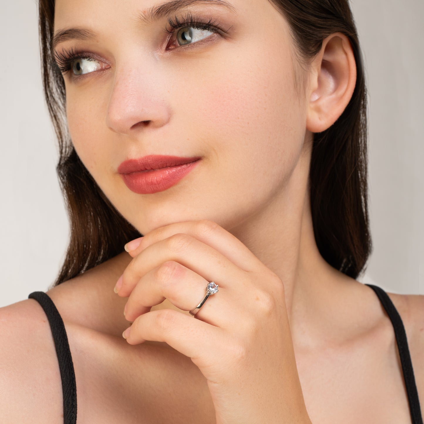 Classic Chic Solitaire Ring - 925 Silver
