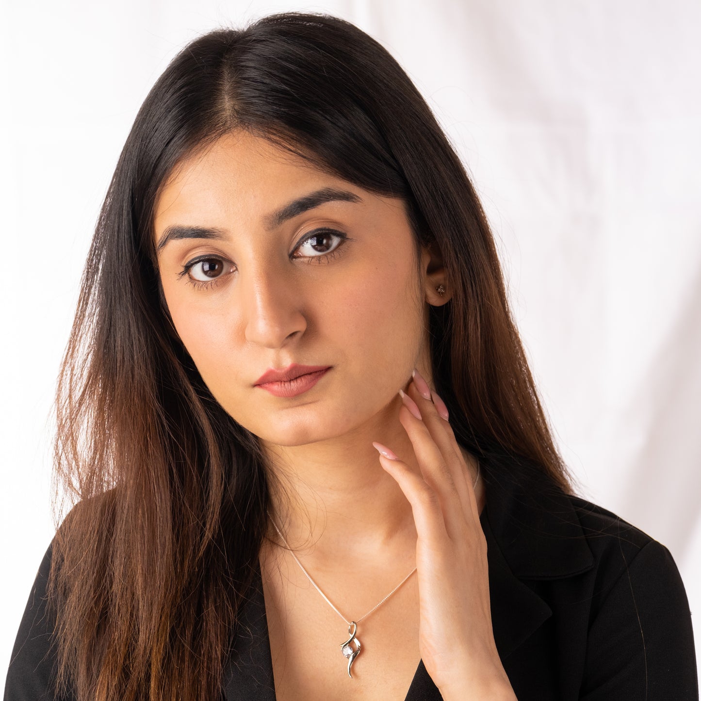 Dancing Solitaire Pendant - 925 Silver