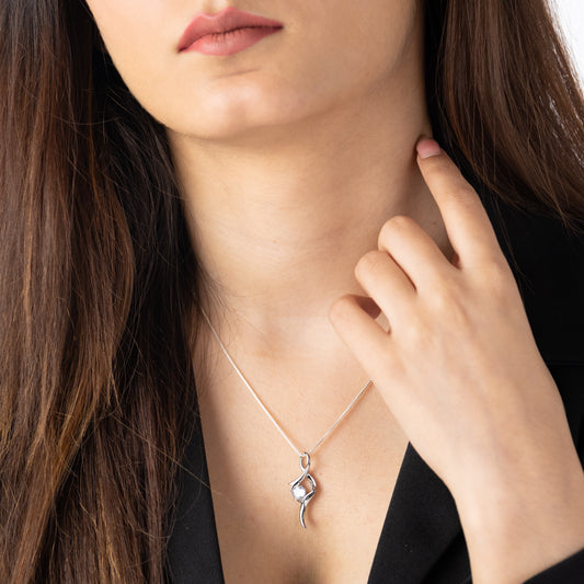 Dancing Solitaire Pendant - 925 Silver